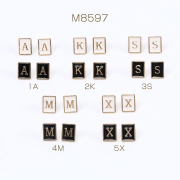 デザインピアス エポ付きピアス 長方形型 アルファベット 11×14mm ゴールド ホワイト×ブラック（4ヶ）