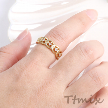 高品質デザインリング 指輪 ジルコニアリング 幅約6mm ゴールド（1ヶ）