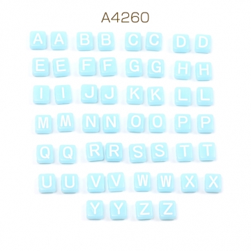 アルファベットビーズアソート 26文字×2個 アクリルビーズ 長方形型 7.5×8.5mm ミックス ライトブルー（52ヶ）
