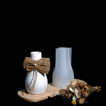 シリコンモールド 花瓶 77×133×61mm（1ヶ）