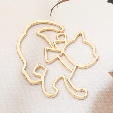 レジンフレームチャーム 猫 ネコ ねこ キャット ネコちゃん 1カン付き ゴールド 31×41mm（4ヶ）